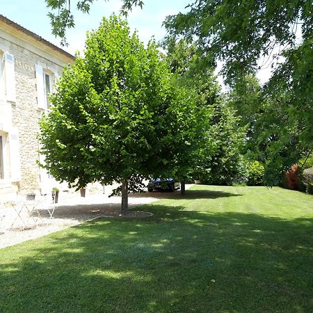 La Gentilhommiere Saint-Aubin-de-Branne Exterior foto